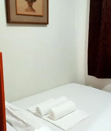 Chin's Place Sea Residences Moa *